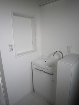 ２階洗面化粧台＆棚